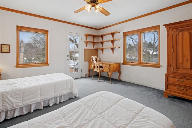 6101 N Knox Avenue, Chicago, IL 60646