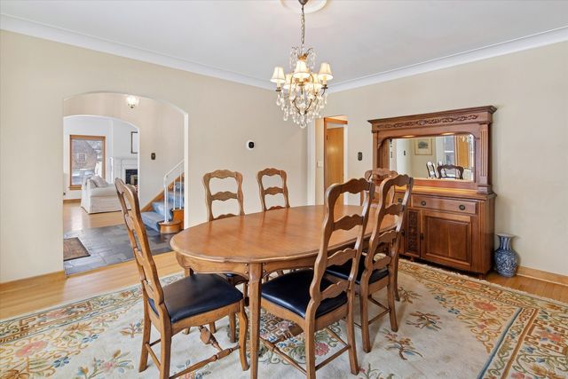 6101 N Knox Avenue, Chicago, IL 60646