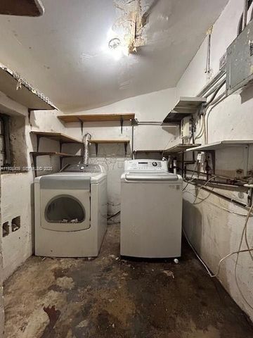 1060 Oriental Blvd, Opa-locka, FL 33054