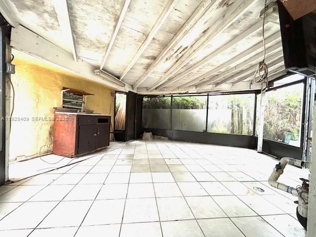 1060 Oriental Blvd, Opa-locka, FL 33054