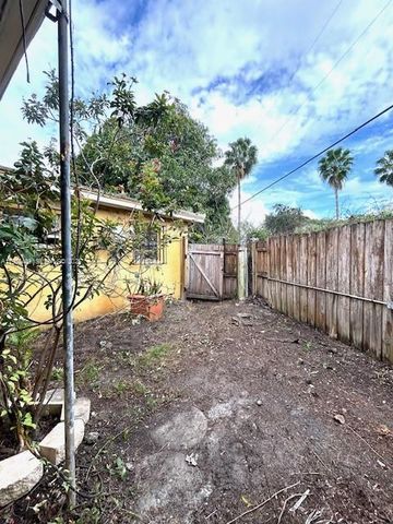 1060 Oriental Blvd, Opa-locka, FL 33054