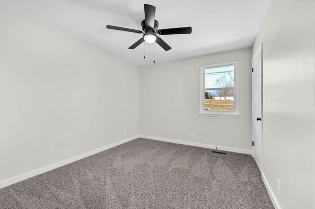 786 Pollard Rd, Clarksville, TN 37042