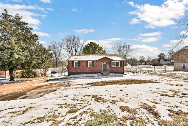 786 Pollard Rd, Clarksville, TN 37042