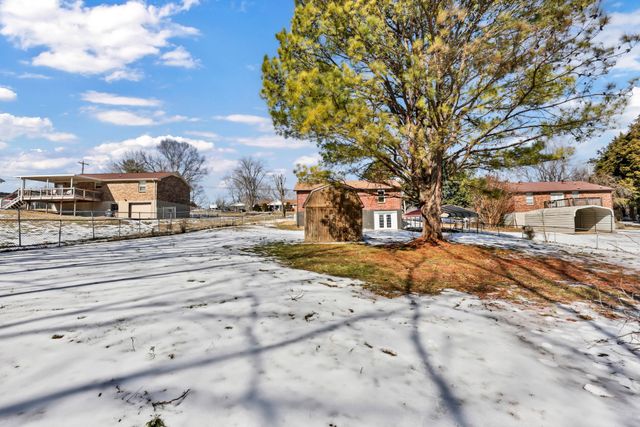 786 Pollard Rd, Clarksville, TN 37042