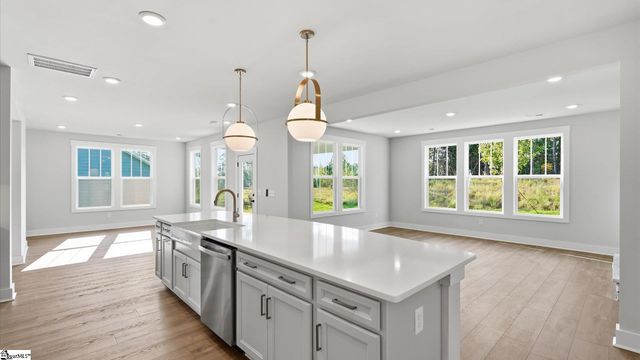 241 Summerall Lane, Seneca, SC 29678