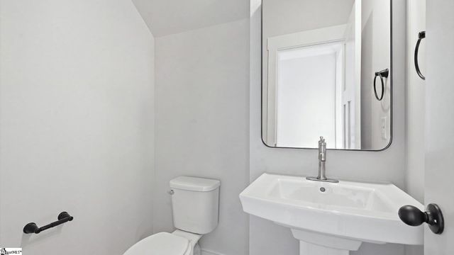 241 Summerall Lane, Seneca, SC 29678