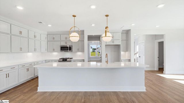241 Summerall Lane, Seneca, SC 29678