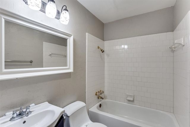 1708 Hendrick Drive, Plano, TX 75074