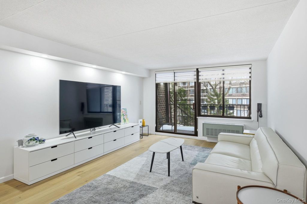 20933 26th Avenue 2B, Bayside, NY 11360