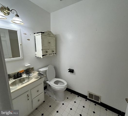 4178 COLUMBIA PARK RD, Pomfret, MD 20675