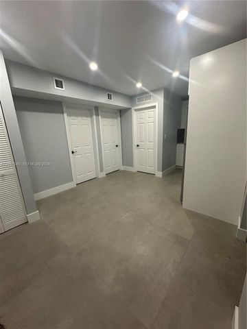 1628 NW 15th St A, Miami, FL 33125