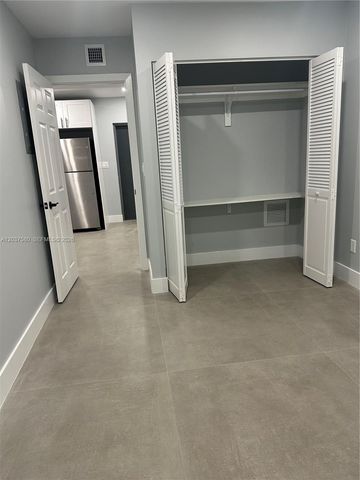 1628 NW 15th St A, Miami, FL 33125