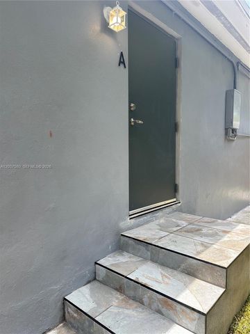1628 NW 15th St A, Miami, FL 33125