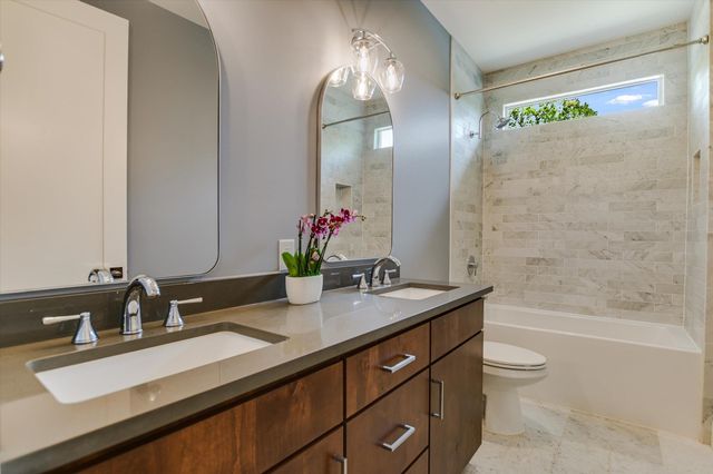 2109 W 12th ST, Austin, TX 78703