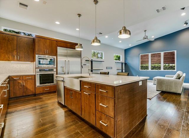 2109 W 12th ST, Austin, TX 78703