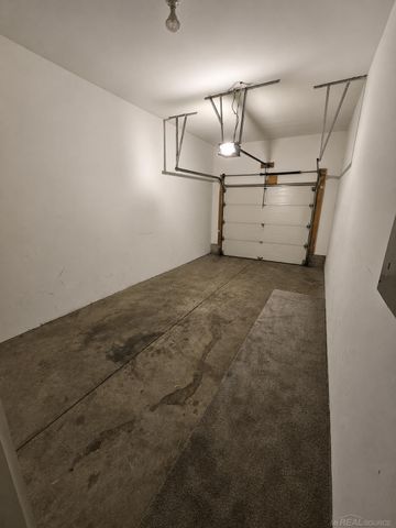 66 Clinton Street, Mt Clemens, MI 48043