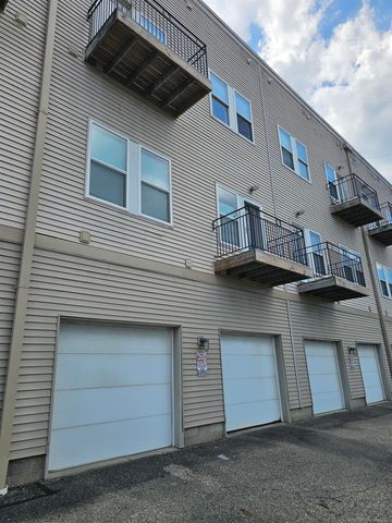 66 Clinton Street, Mt Clemens, MI 48043