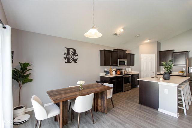 1151 N Aberdeen Drive, Franklin, IN 46131