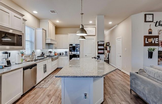 1415 White Squall Trail, Arlington, TX 76005