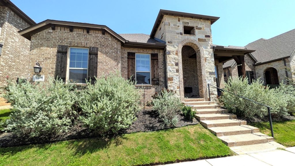 1415 White Squall Trail, Arlington, TX 76005