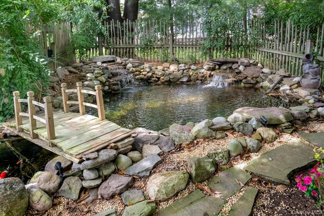 2 Heritage Place, Tappan, NY 10983