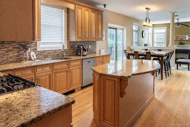 2 Heritage Place, Tappan, NY 10983