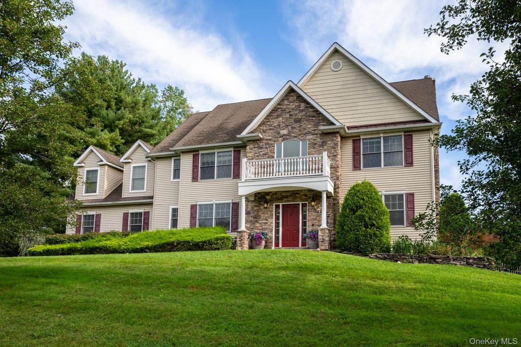 2 Heritage Place, Tappan, NY 10983 — exterior
