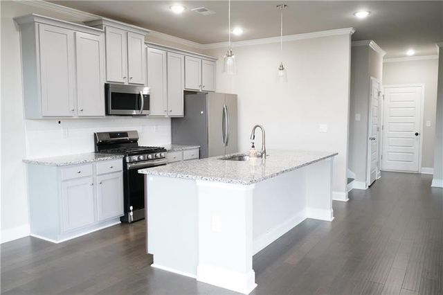 2005 Manor Pointe Drive, Cumming, GA 30041