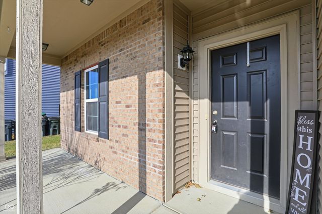 826 Kelly Pass, Greenwood, IN 46143