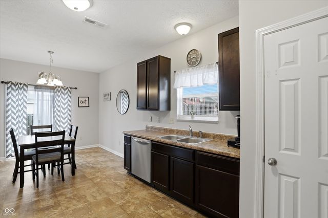 826 Kelly Pass, Greenwood, IN 46143