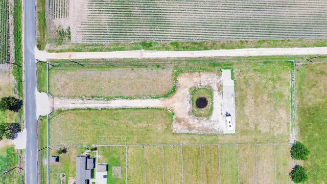 801 Williams Road, East Bernard, TX 77435