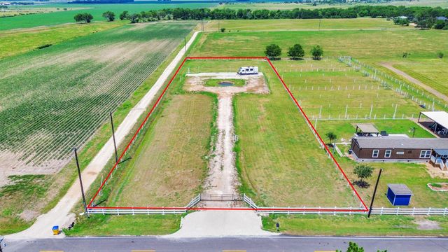 801 Williams Road, East Bernard, TX 77435