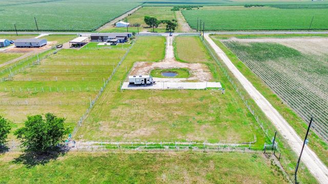 801 Williams Road, East Bernard, TX 77435