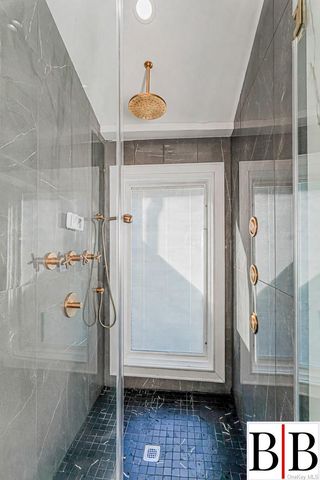 2276 National Drive, Brooklyn, NY 11234