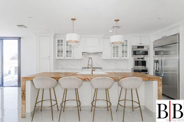 2276 National Drive, Brooklyn, NY 11234