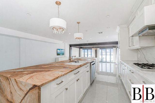 2276 National Drive, Brooklyn, NY 11234