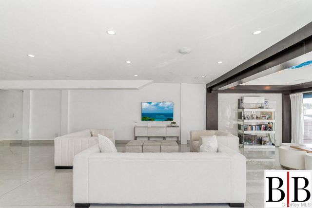 2276 National Drive, Brooklyn, NY 11234