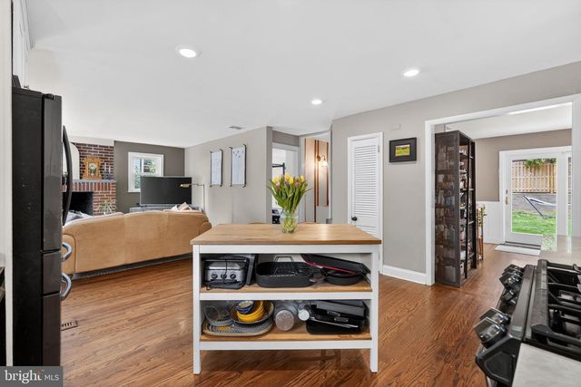 7501 NEWLAND ST, Philadelphia, PA 19128