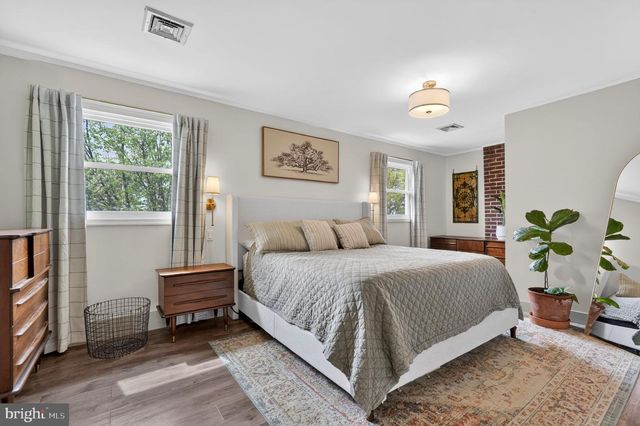 7501 NEWLAND ST, Philadelphia, PA 19128