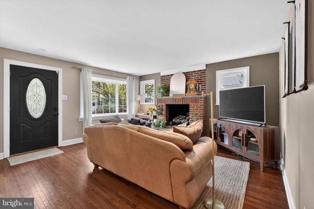 7501 NEWLAND ST, Philadelphia, PA 19128