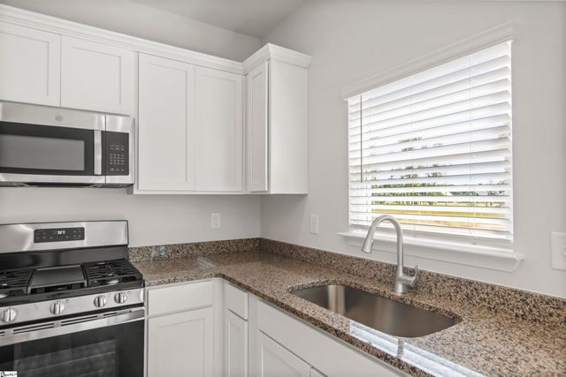 309 Abingdon Way, Greer, SC 29651