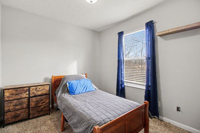 7652 Falls Creek Way, Burlington, KY 41005