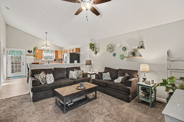 7652 Falls Creek Way, Burlington, KY 41005