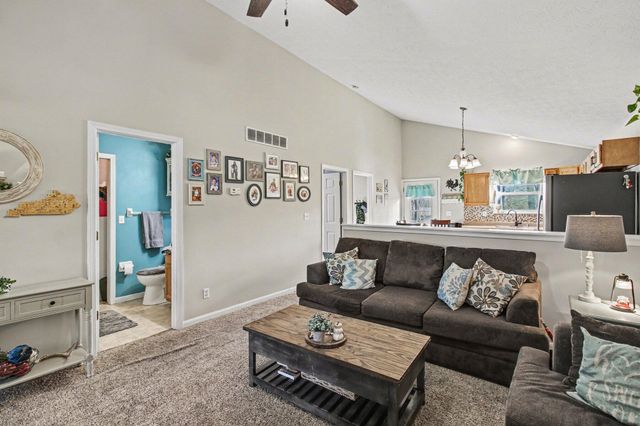 7652 Falls Creek Way, Burlington, KY 41005