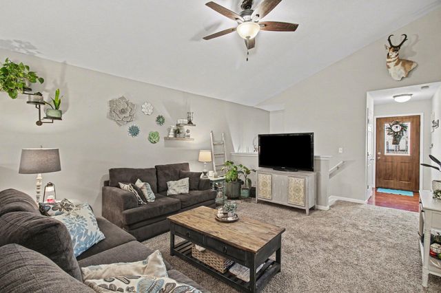 7652 Falls Creek Way, Burlington, KY 41005