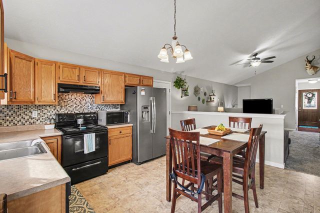 7652 Falls Creek Way, Burlington, KY 41005