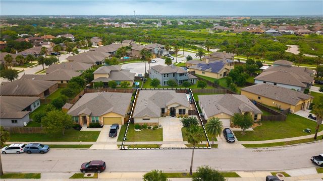 7622 Neches Dr, Corpus Christi, TX 78414