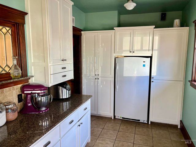 1003 14th Avenue S, Nampa, ID 83651