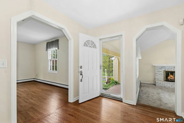 12 Heritage Drive, Danbury, CT 06811