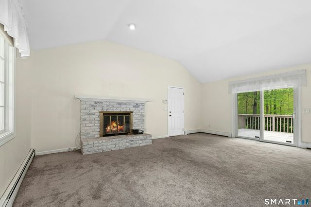 12 Heritage Drive, Danbury, CT 06811